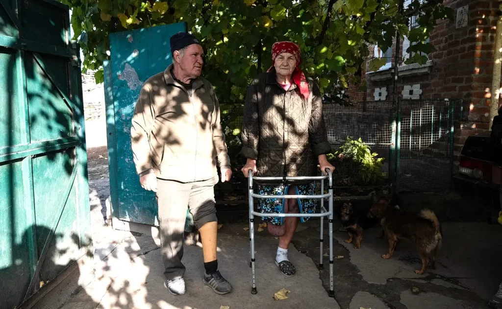 Speaking with a Ukrainian woman who lost her leg to a mine